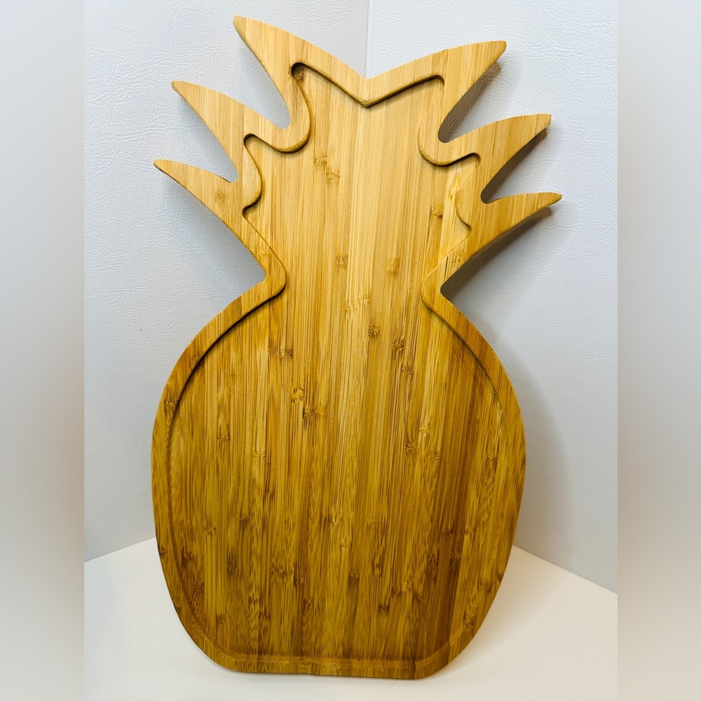 Pineapple Fruit Shaped Wooden Cutting Board /Charcuterie Board/ Serving Tray